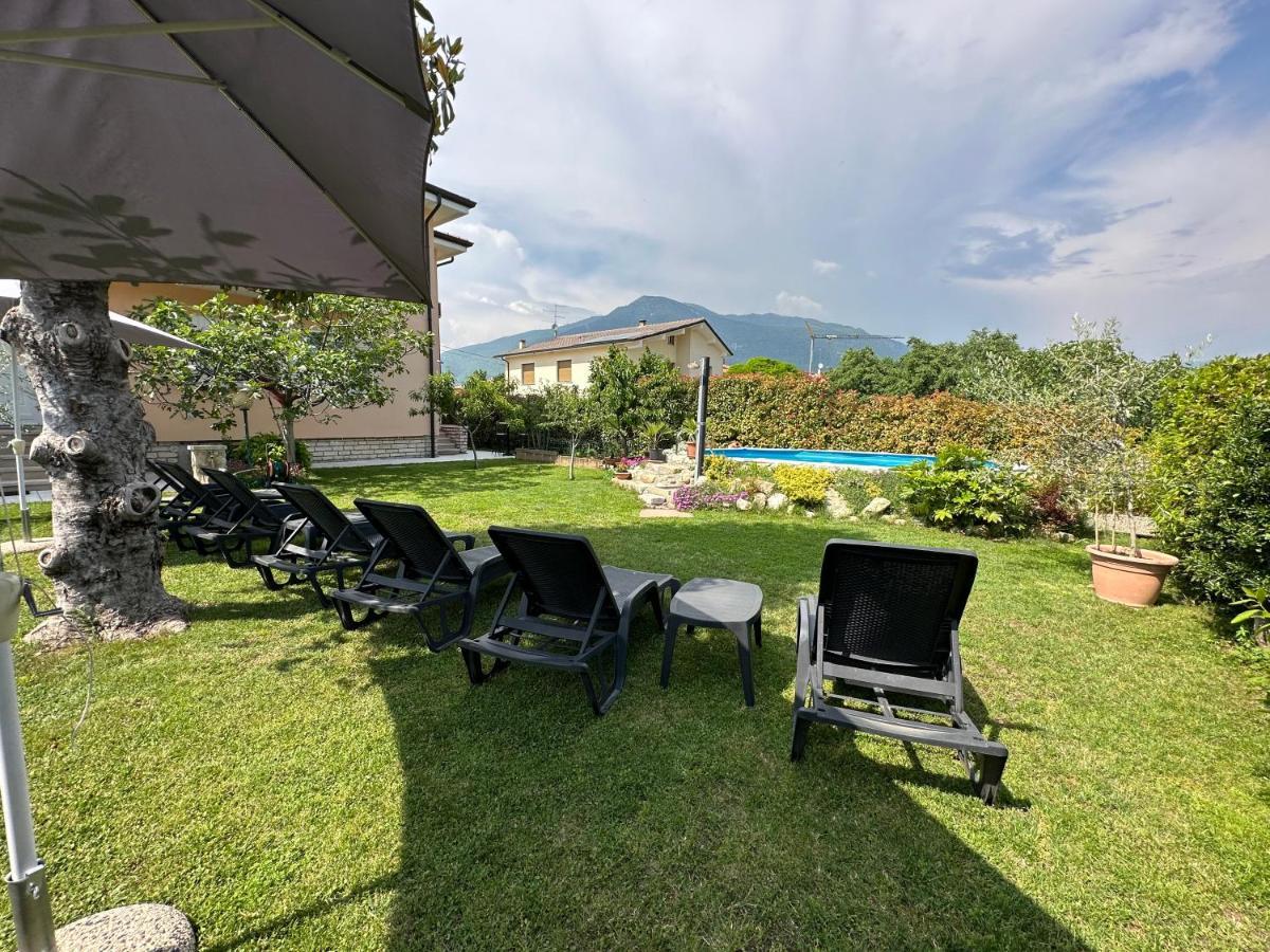 B&B La Magnolia Caprino Veronese Eksteriør billede