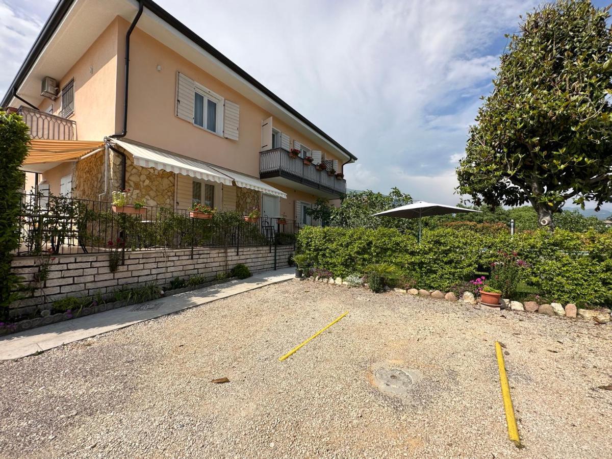 B&B La Magnolia Caprino Veronese Eksteriør billede