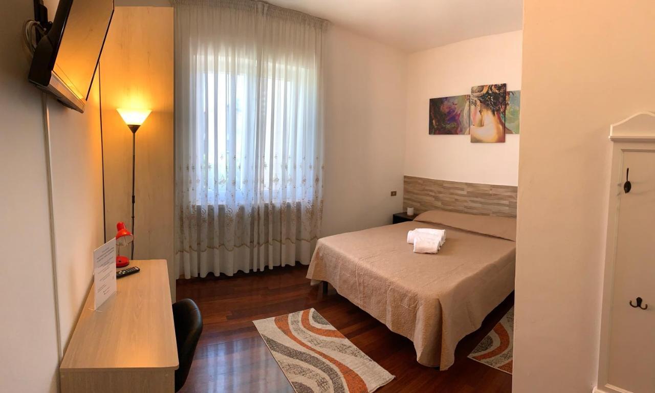B&B La Magnolia Caprino Veronese Eksteriør billede